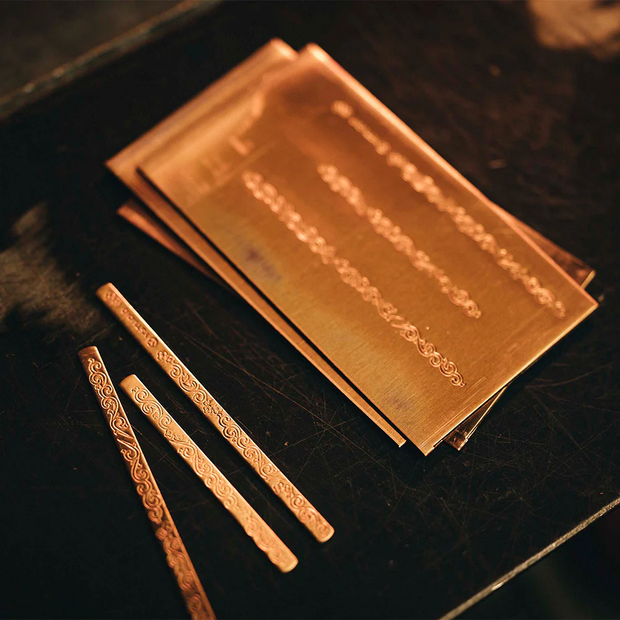 Classic Renaissance - KAZARI KANAGU ORCHID Rollerball Pen