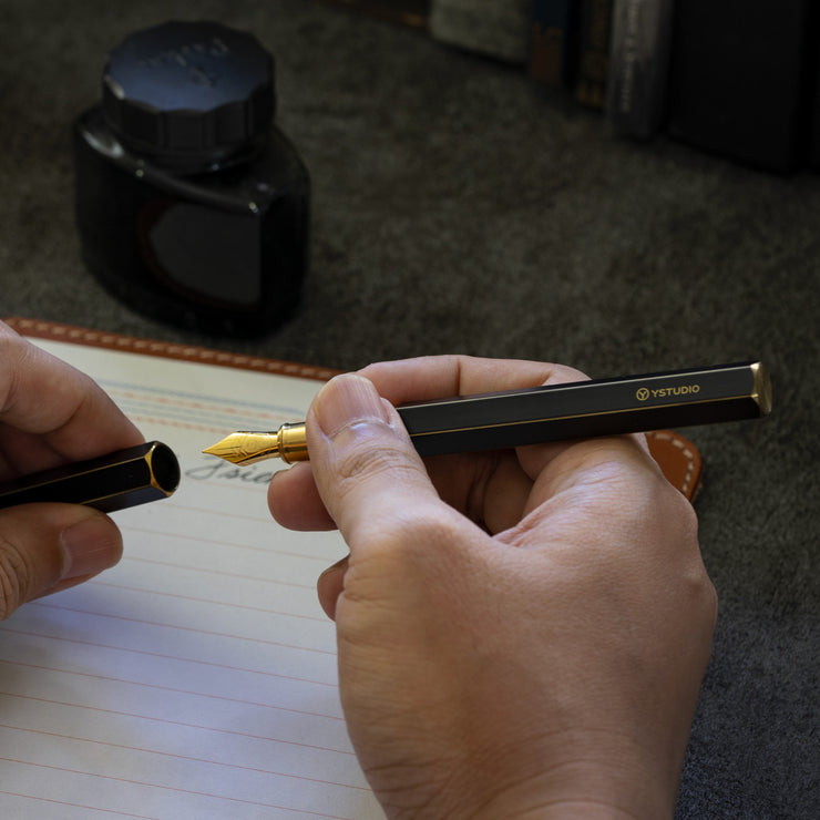 Classic Revolve-Fountain Pen (Green M)