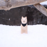 Pole pole wooden animal Akita dog