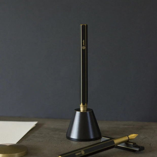 Classic Revolve-Desk Fountain Pen(Black M)