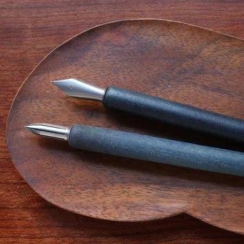 Nib holder - Aizome