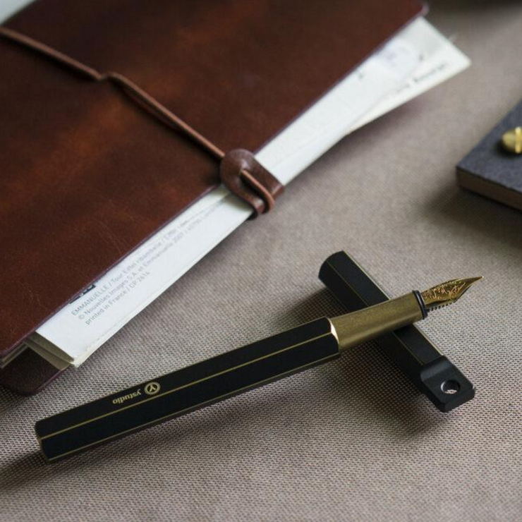 Classic Revolve-Portable Fountain Pen(Black F)