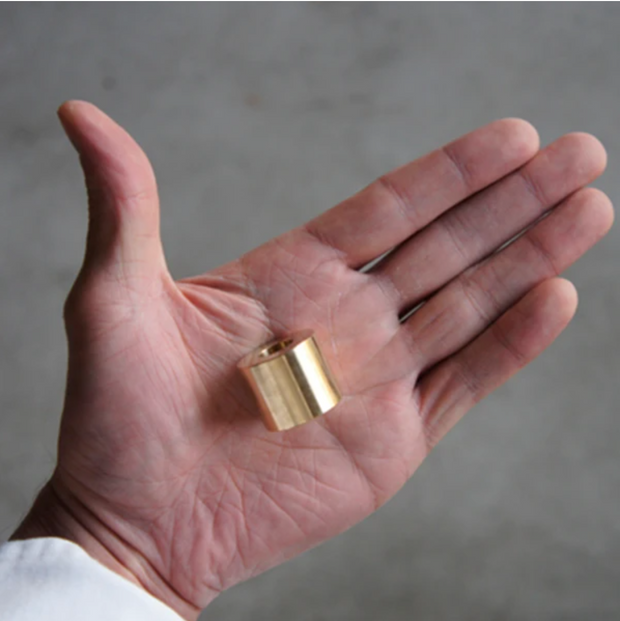 BRASS PEN STAND RUST