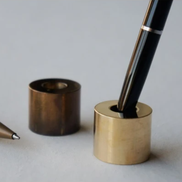 BRASS PEN STAND SOLID