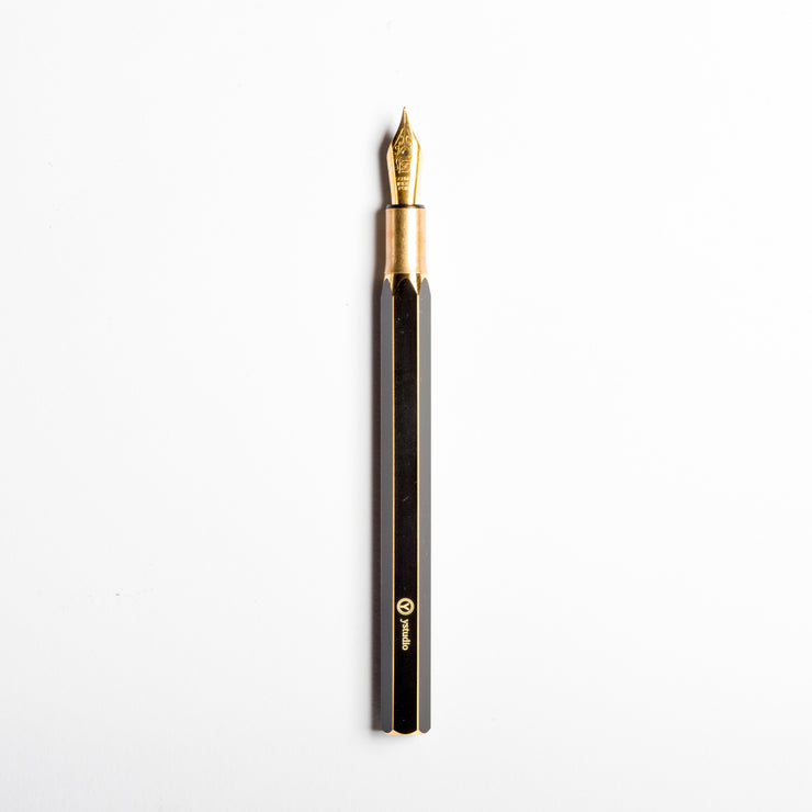 Classic Revolve-Desk Fountain Pen(Black M)