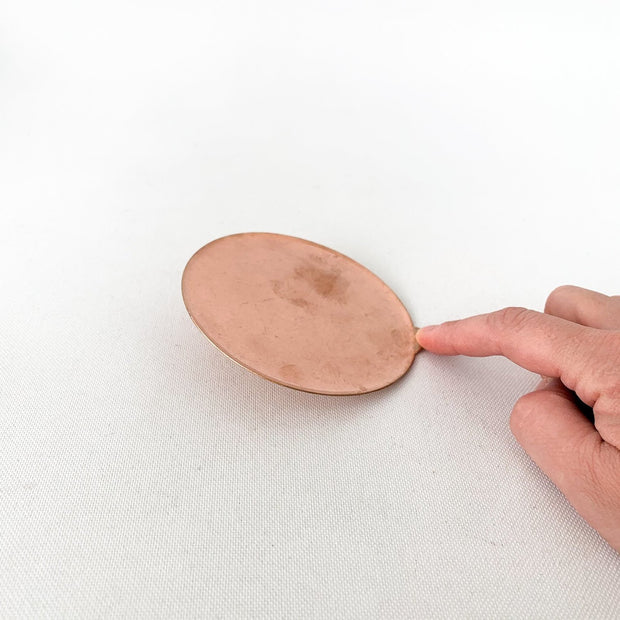BRASS  GRIP CIRCLE PLATE ANTIQUE BRASS